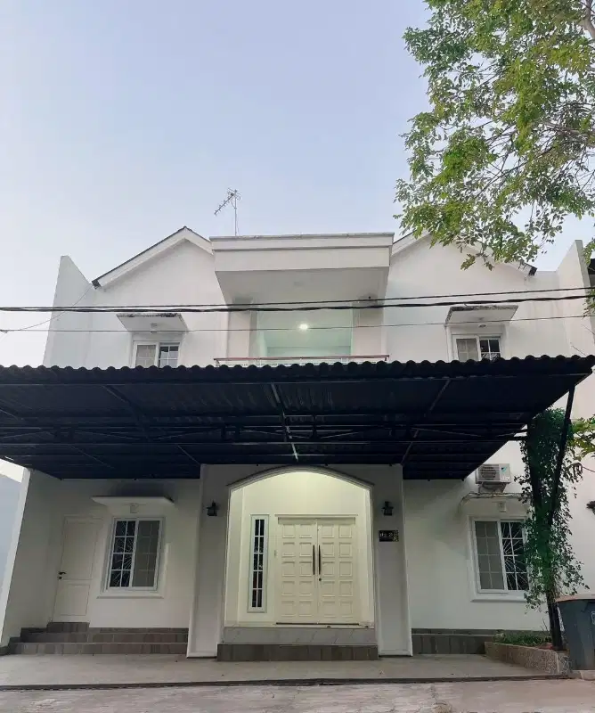 DISEWAKAN RUMAH CLUSTER Taman Simpruk   Lippo Cikarang
