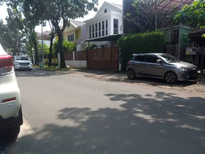 Dijual Rumah Hitung Harga Tanah, Puspita Loka BSD, dekat Al Azhar