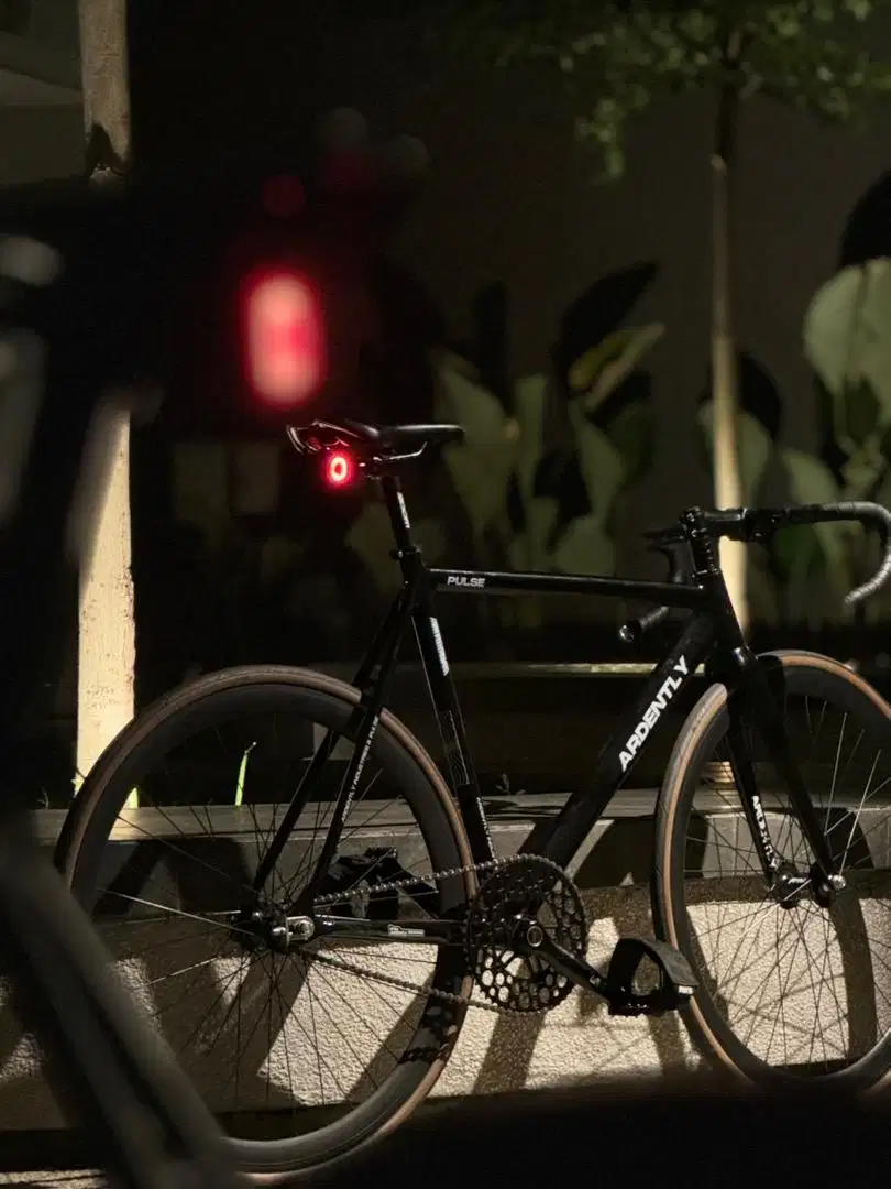 Frame Set Ardently Pulse black