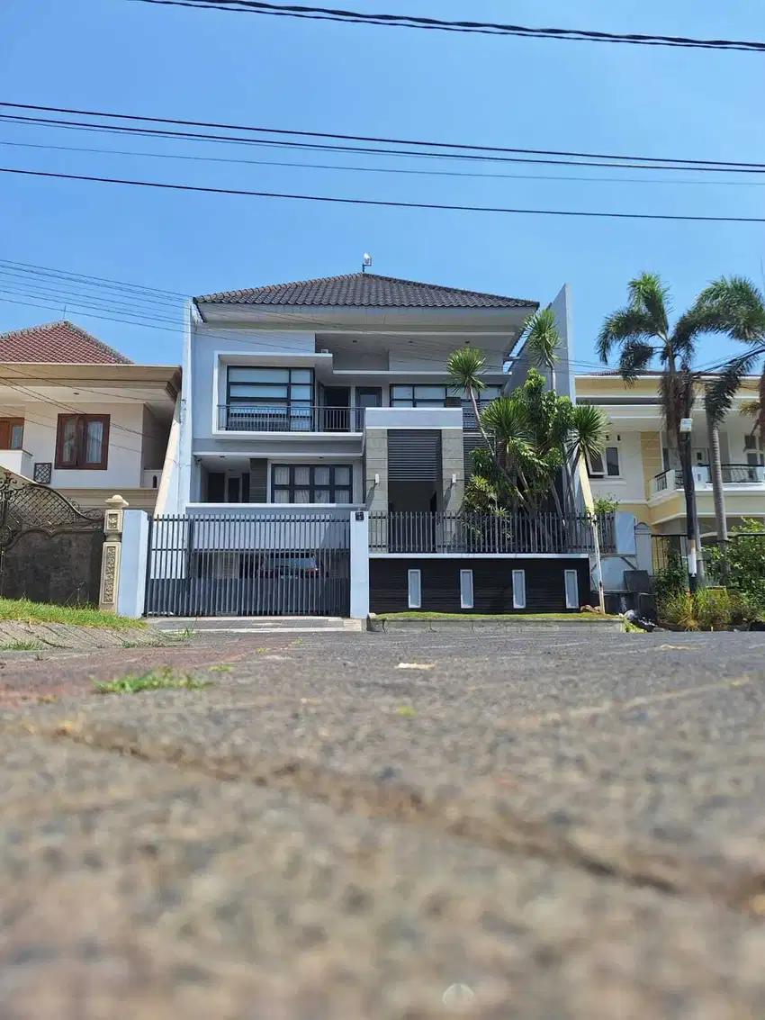 Rumah 2 Lantai Siap Huni Araya Tahap 1 Semi Furnished Surabaya Timur