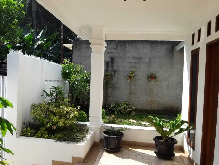 DIJUAL RUMAH DI KAWASAN RADIO DALAM