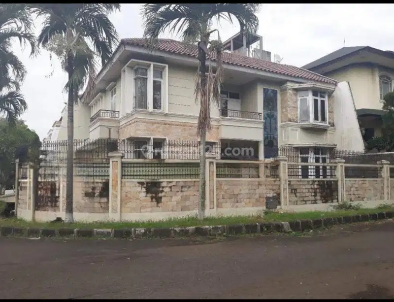Dijual Rumah Hook 2lt di Perumahan Permata Buana