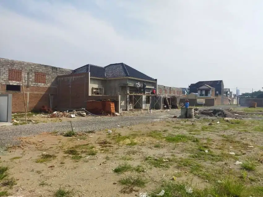 dijual tanah lokasi gentan strategis bagus untuk investasi