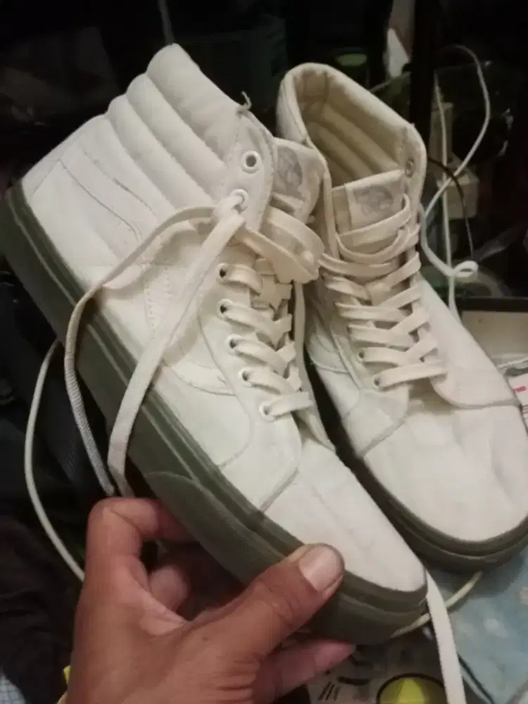 Sepatu Vans Authentic