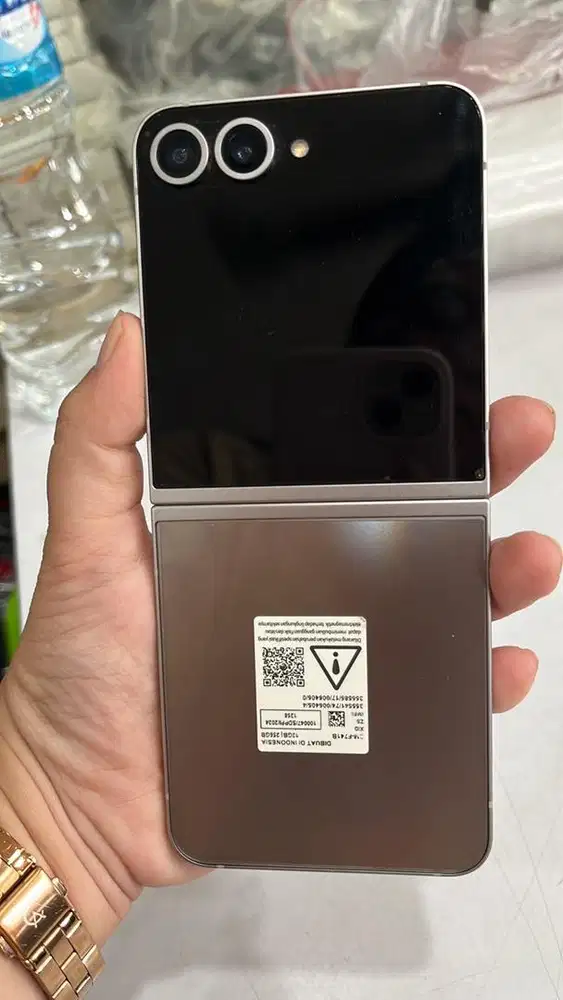 Second Samsung galaxy Z flip 6 8/256 ex display