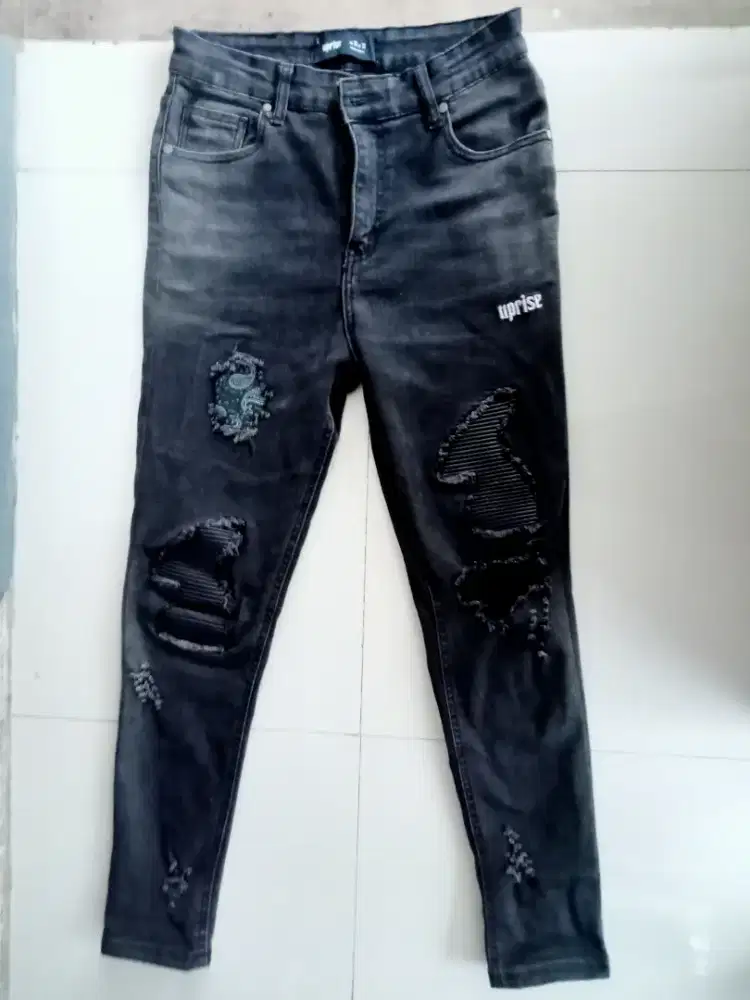 Uprise cobra size 30