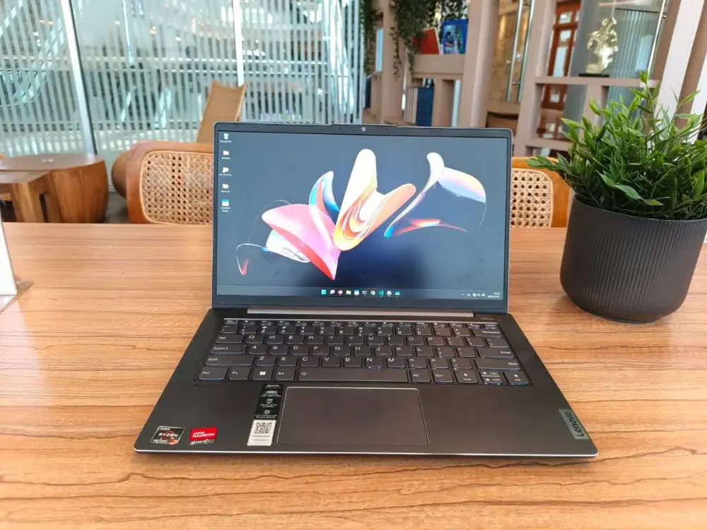LAPTOP LENOVO IDEAPAD SLIM 5 2022 14 AMD R7 - 16GB RAM - 512GB SSD