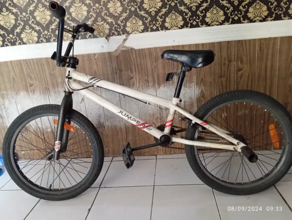 Sepeda BMX United Jumper