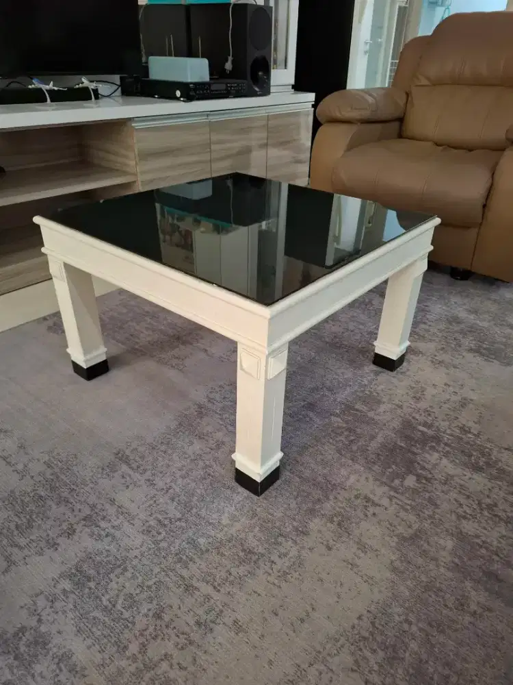 Meja ruang tamu/ lesehan decco 70x70