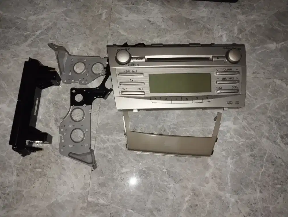Head unit Camry v 2010