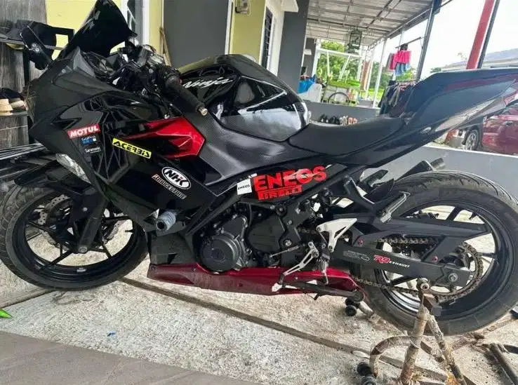 Dijual Cepat Kawasaki Ninja 250 Fi 2018
