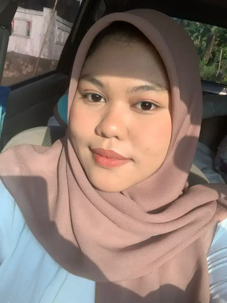 Mencari pekerjaan adm