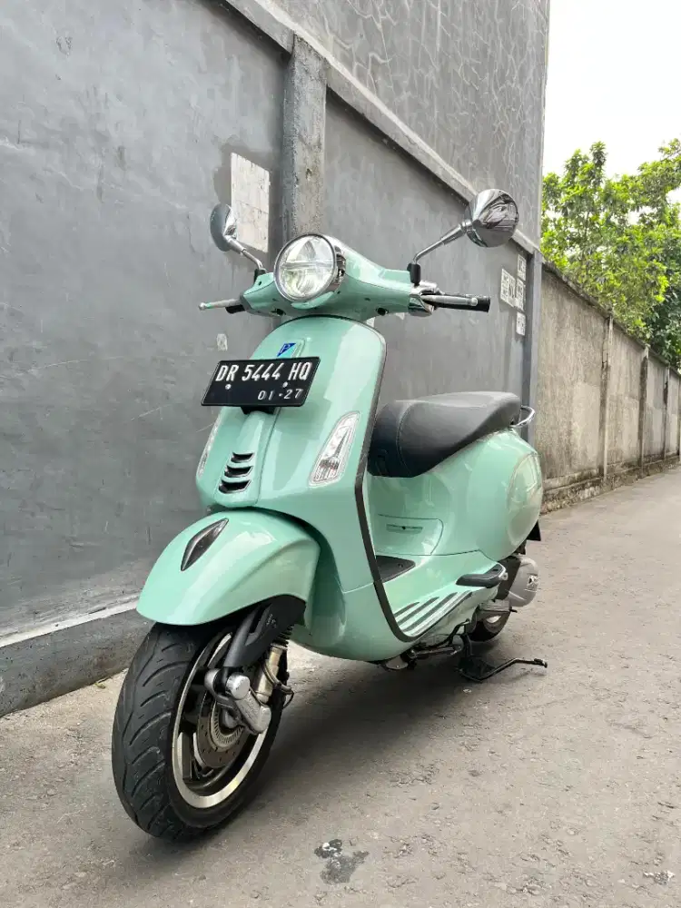 Dijual Vespa Primavera 2022 - Jarang Dipakai, KM Rendah!