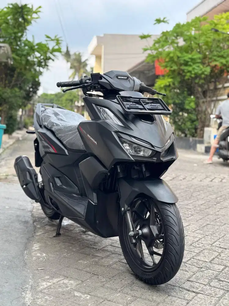 KM 120 PERAK ! VARIO 160 CBS TH 2025 LIKE NEW
