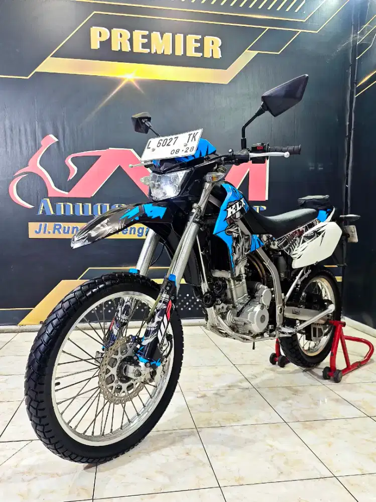 Klx 250 cc Pecinta trabas sejati. Power gahar. Anugerah motor rungkut