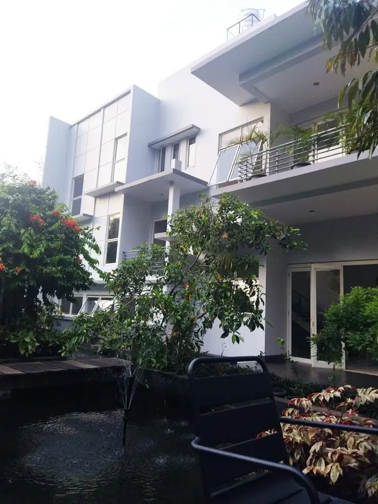 Dijual Rumah Mewah Di Taman Telaga Golf Bsd City