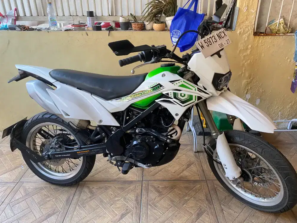 Kawasaki Dtracker 2017