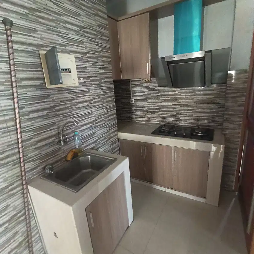 Apartemen Mediterania Gajah Mada 3 BR, 2 Kmr mandi, Semi Funishedh