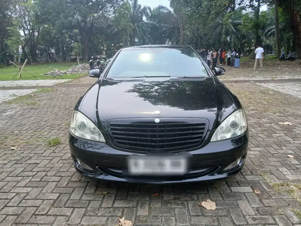 Mercedes benz S350 W221 2007 hitam