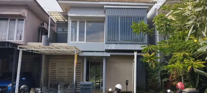 rumah cantik minimalis .sudah renovasi di ciputra