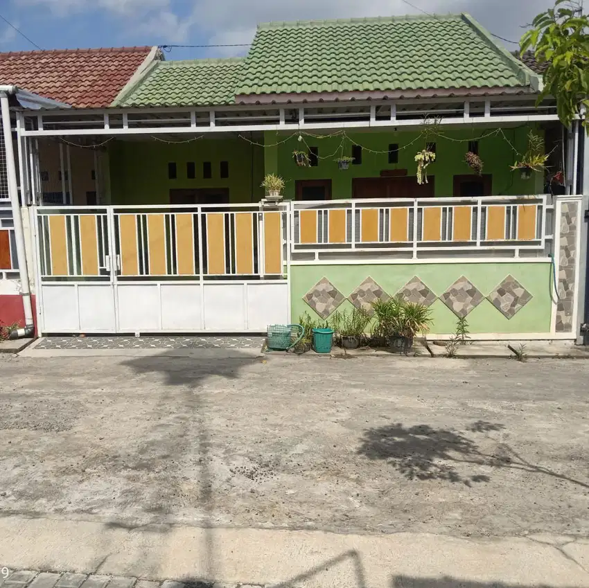 Rumah bagus di perum siap huni di Mojolaban Sukoharjo