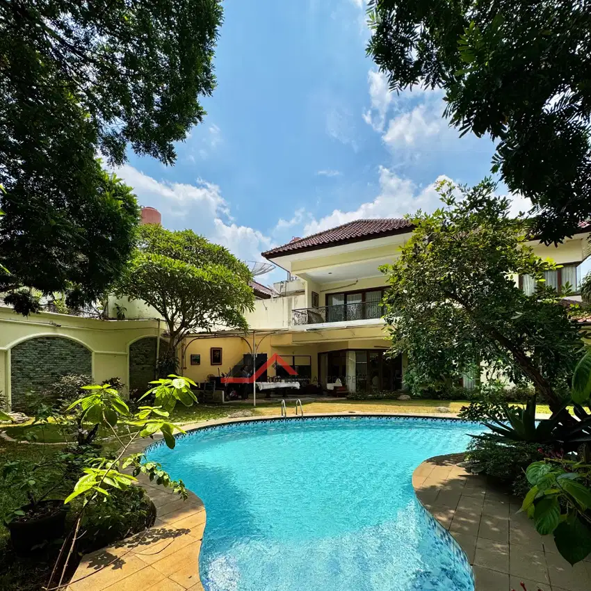 Rumah Asri Dalam Town House Exclusive