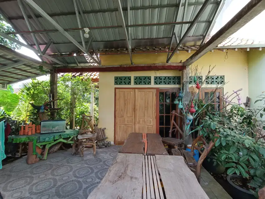 Rumah Diatas Tanah 927 Meter Persegi Di Ngemplak Sleman