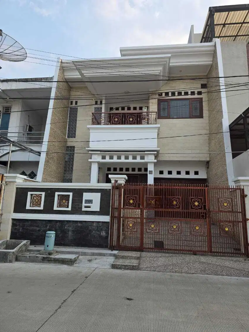 Dijual Rumah Bagus Siap Huni Bebas Banjir Greenville Jakarta Barat