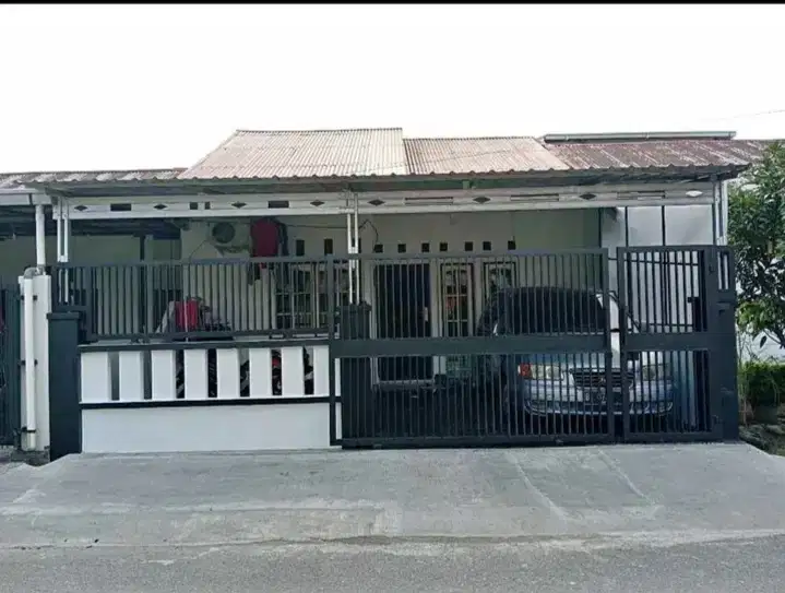 RUMAH. Di Villa Idaman Regency 2 Sungai Sapih Kuranji. Padang