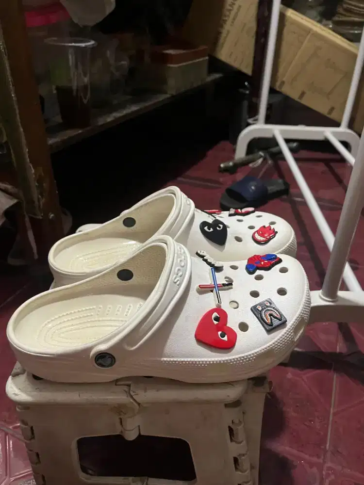 jual crocs clasik