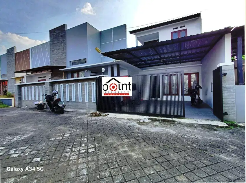 Rumah Bagus 145m² Strategis Dekat Kampus Laweyan Solo Kota