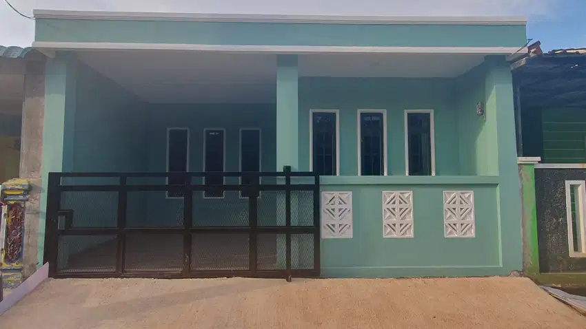 Rumah Cantik 3 kamar tidur  2 kamar mandi  Tinggal masuk Bawa baju