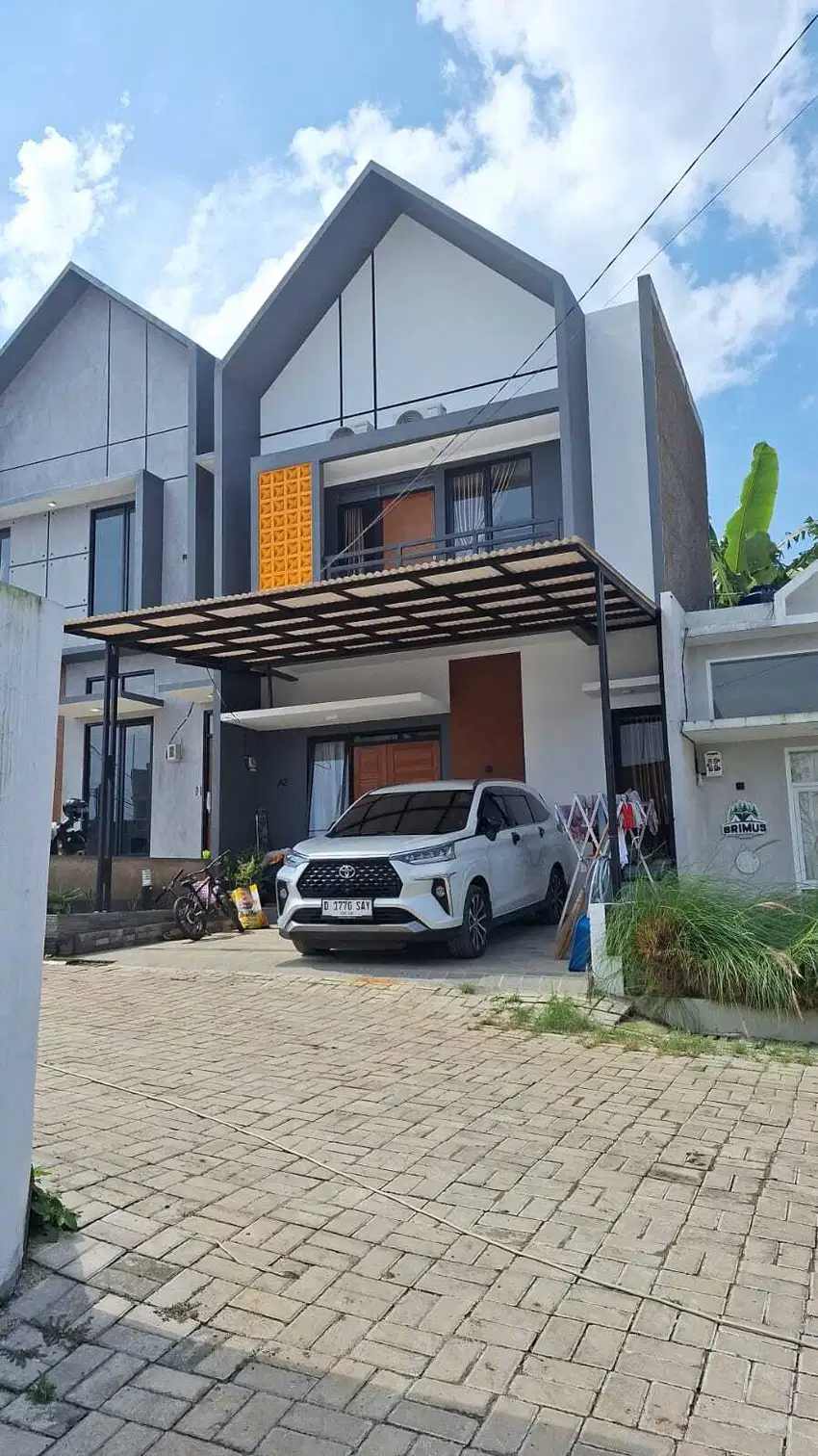 Rumah 2 Lt. Type 54/64 Strategis Full Akses Kota Baru Parahyangan