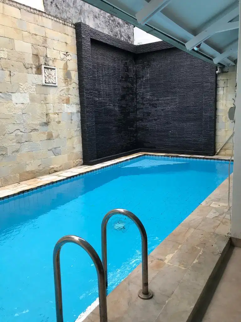 Comfortable house for Rent at Lebak bulus area