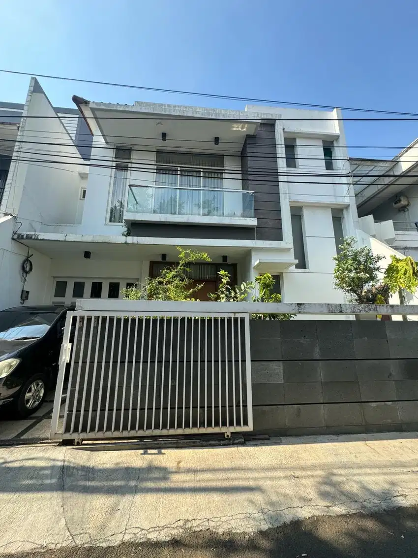 Dijual cepat rumah furnished siaphuni di Tomang