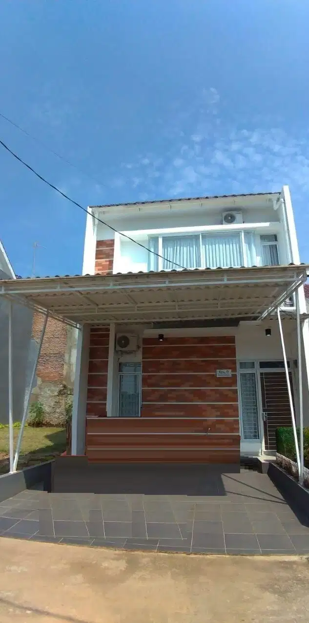 Jual/Dijual Rumah 2 Lantai Pondok Ranggon Cipayung Jakarta Timur