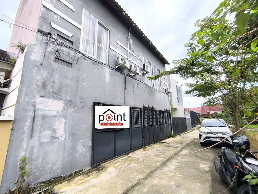 Kost Exclusive 2Lt Guest House Dekat Jalan Raya Adi Sucipto Solo