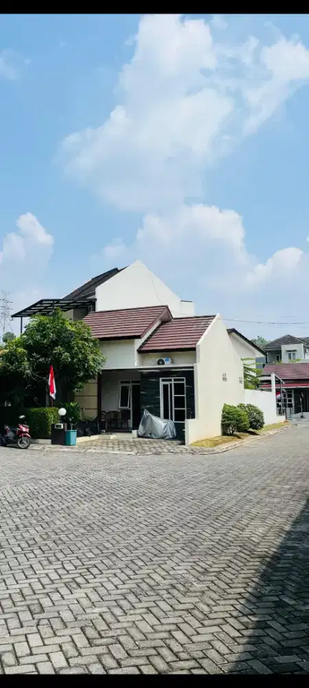 DIJUAL RUMAH POSISI HOOK DI BUKIT ELANG RAYA SAMBIROTO SEMARANG