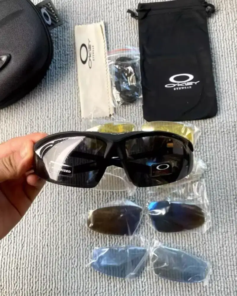Oakley sunglasses kacamata with replacement lens