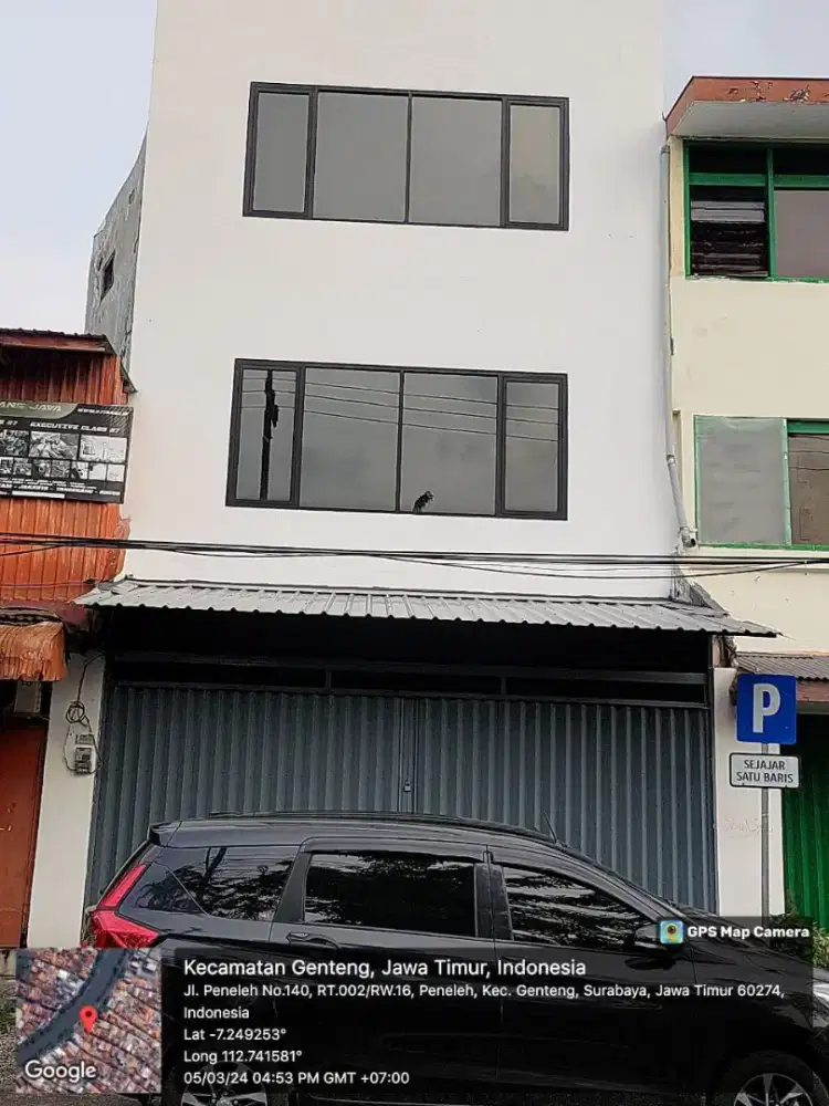 Dijual ruko 3lantai jl peneleh dekat TP