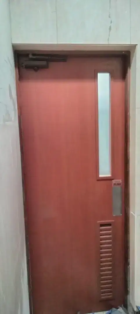 pintu multiplek hpl