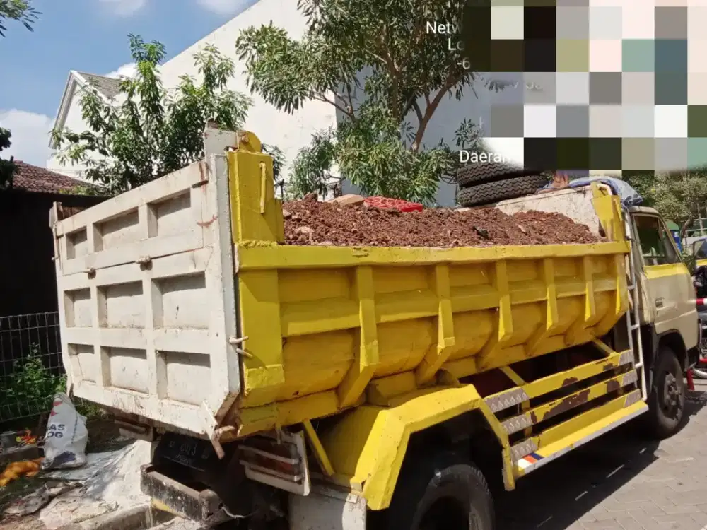 Jasa buang tanah dan barang bekas