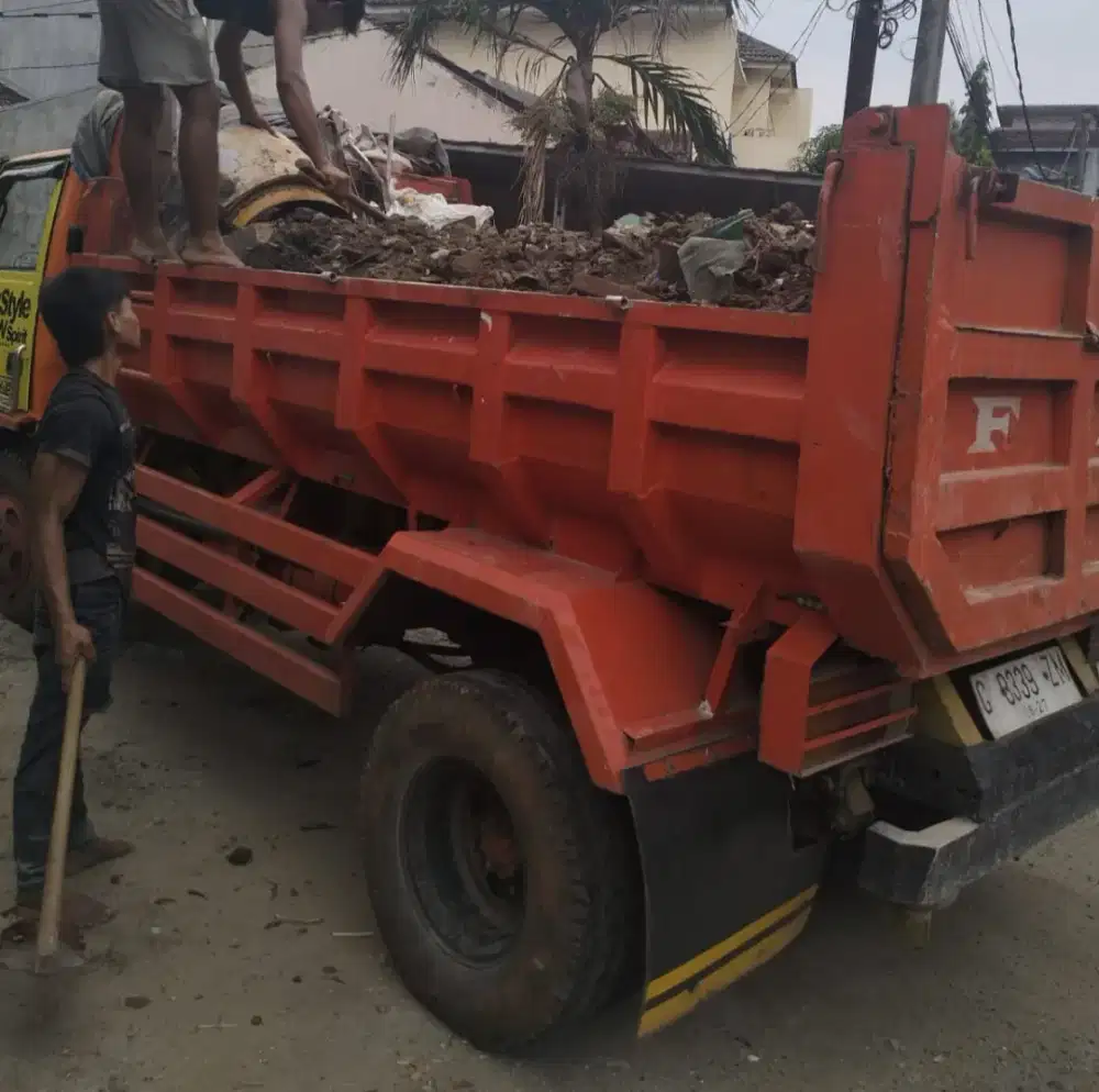 Jasa buang tanah dan sampah