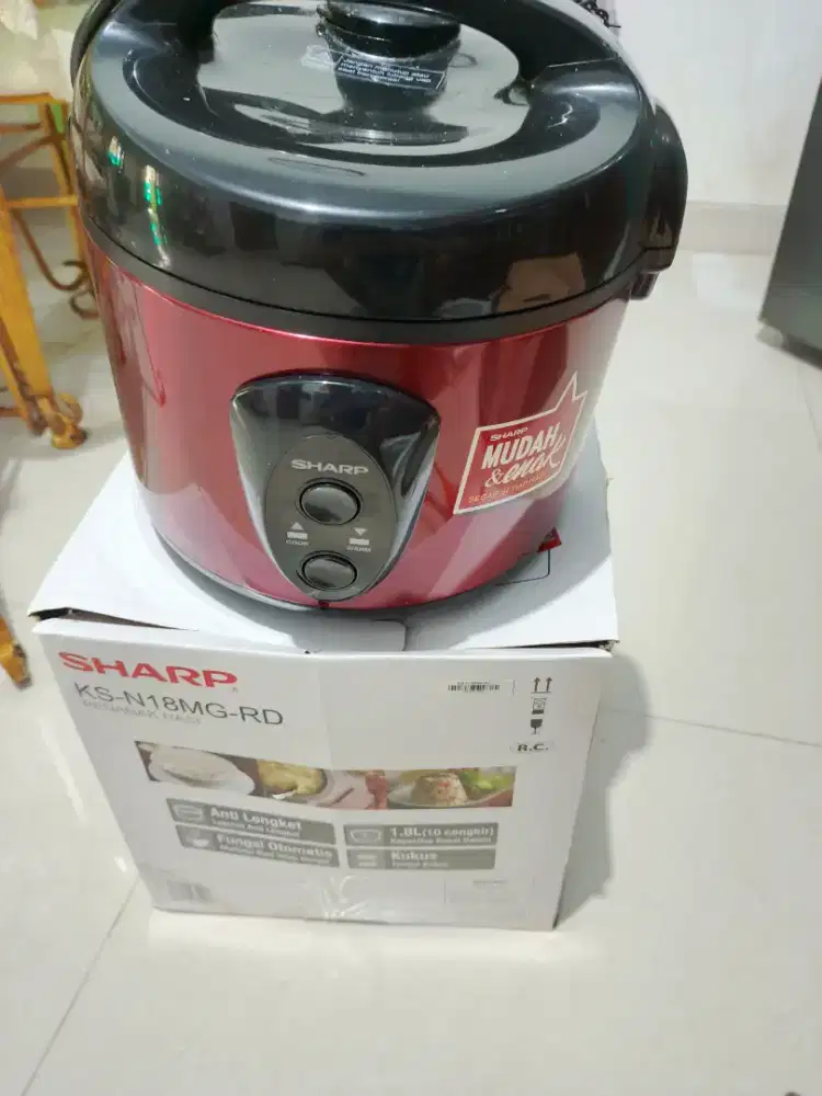 Dijual murah BU rice cooker merk sharp
