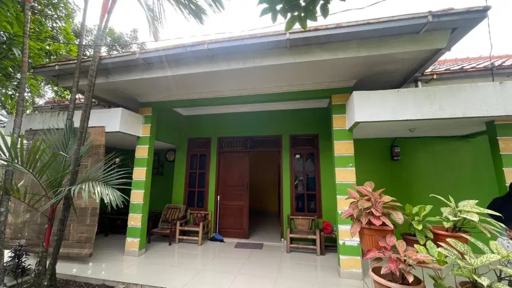 Di jual rumah & ada kontrakan petakan 5 pintu di ciomas