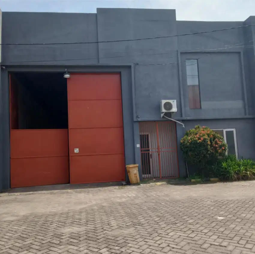 Dijual Cepat Gudang Bambe Driyirejo Gresik