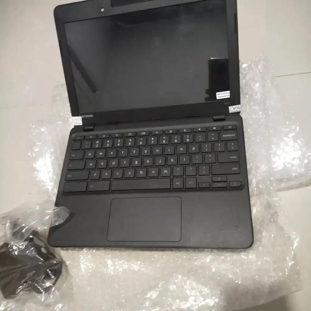 Jual chromebook merk lenovo N23
