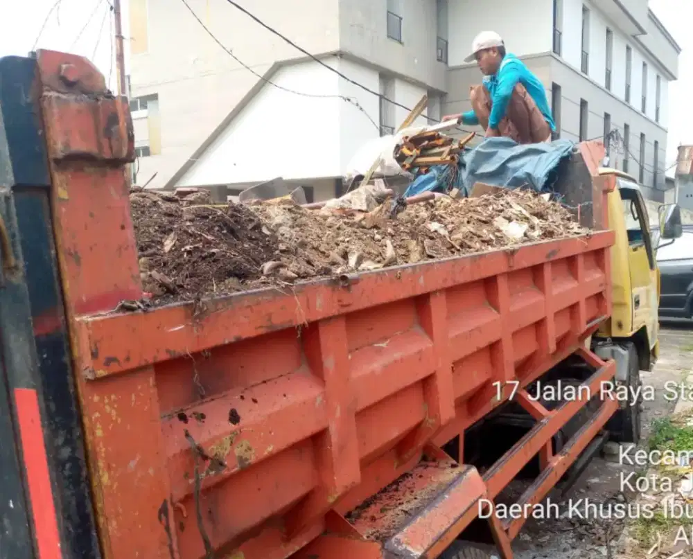 Jasa buang sampah proyek & jual puing urugan