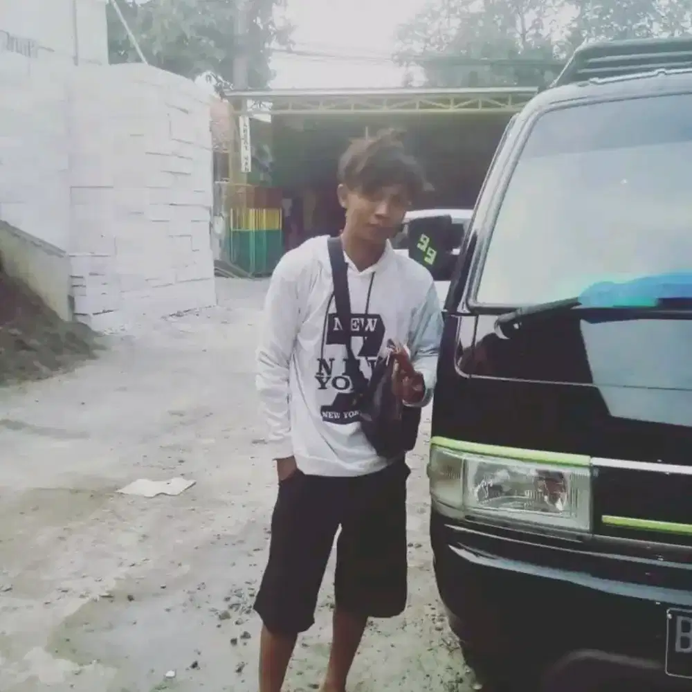 cari pekerjaan apa ajah yg halal, supir lebih baik