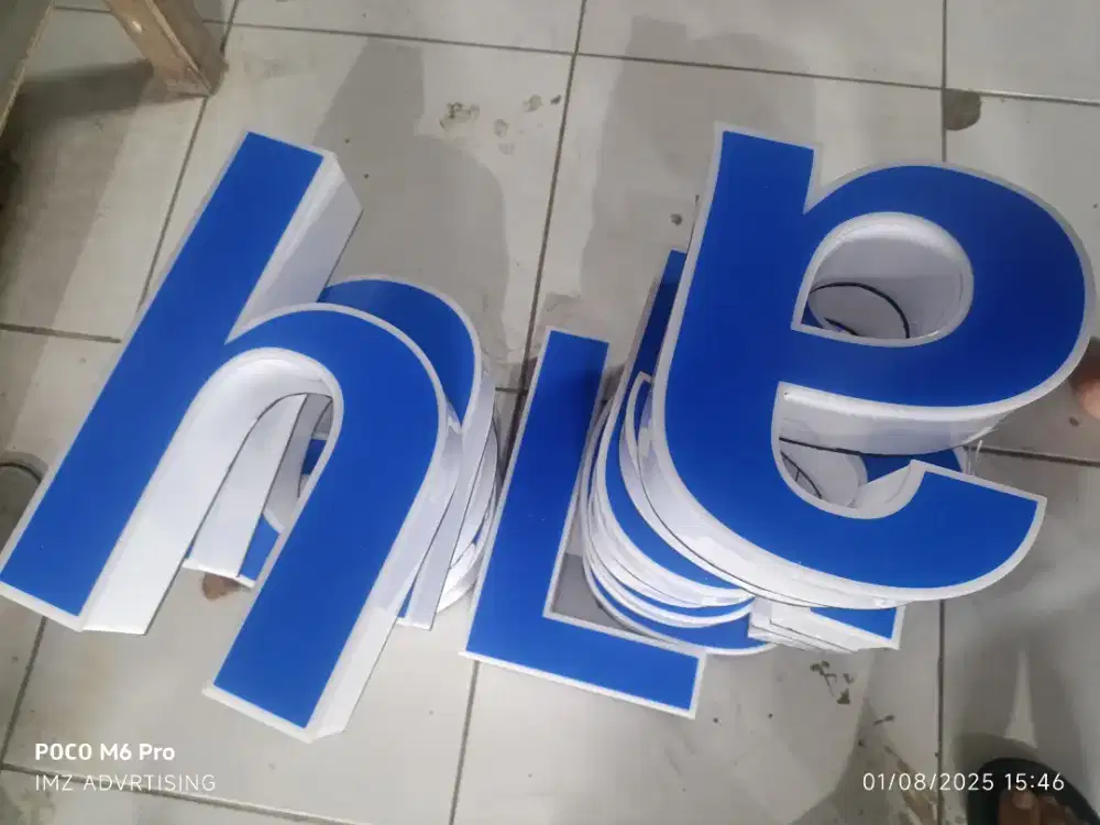 Papan nama neonbox huruf timbul bilbaord reklame